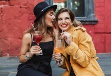 Cum să prepari un cocktail perfect cu rom: 5 rețete clasice