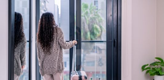 Când merită să închiriezi un apartament în regim hotelier?