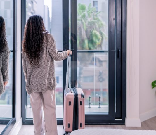 Când merită să închiriezi un apartament în regim hotelier?